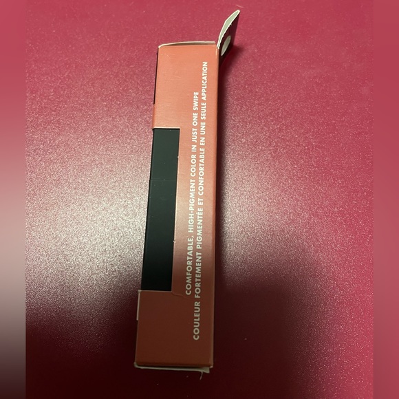 BNIB E.L.F ‘O Face Satin Lipstick’ in shade ‘standing ovation’ - Picture 5 of 5